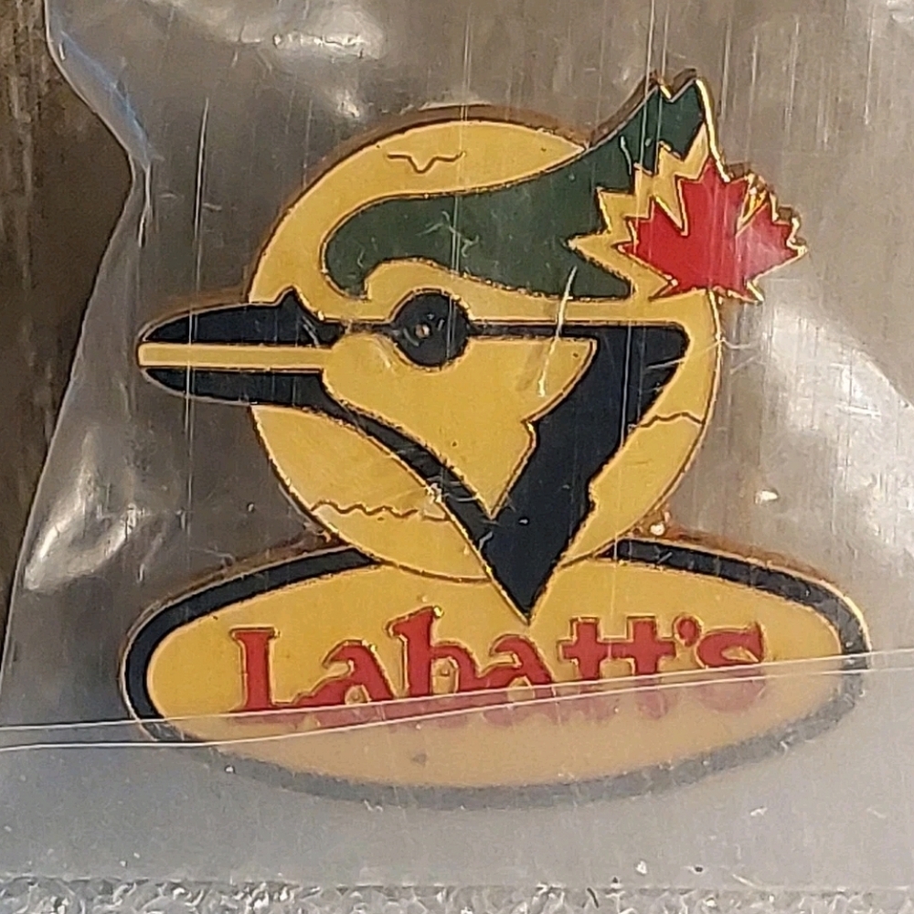 Vintage Labatt's BVlue Jay Bird Pin - Toronto Blue Jays Promotional Pin Souvenir